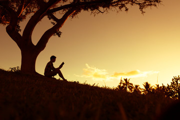 《古董局中局》老朝奉是谁？